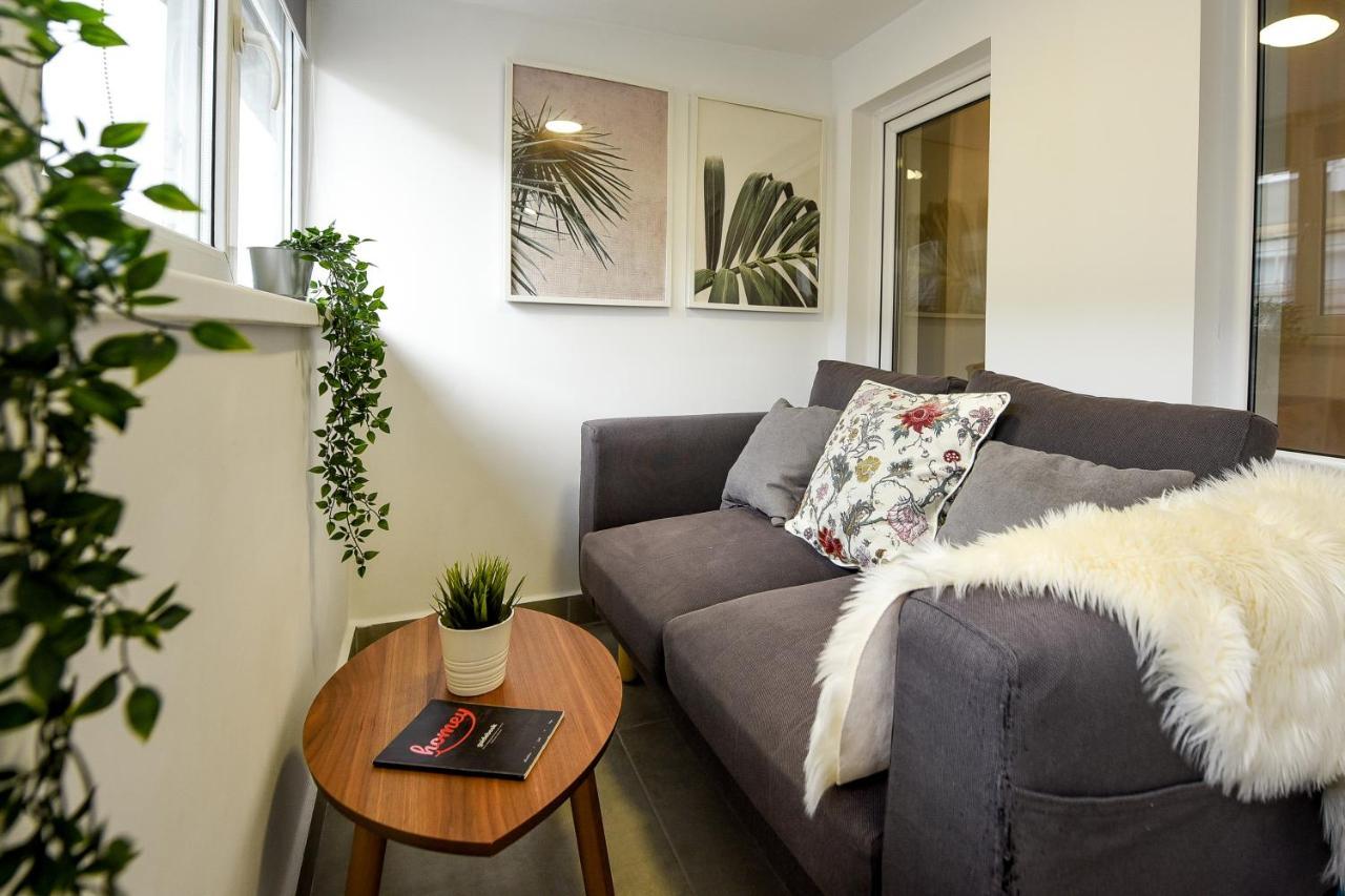 Spacious 1Br In The City Center - Amazing For Extended Stays Bucareste Exterior foto