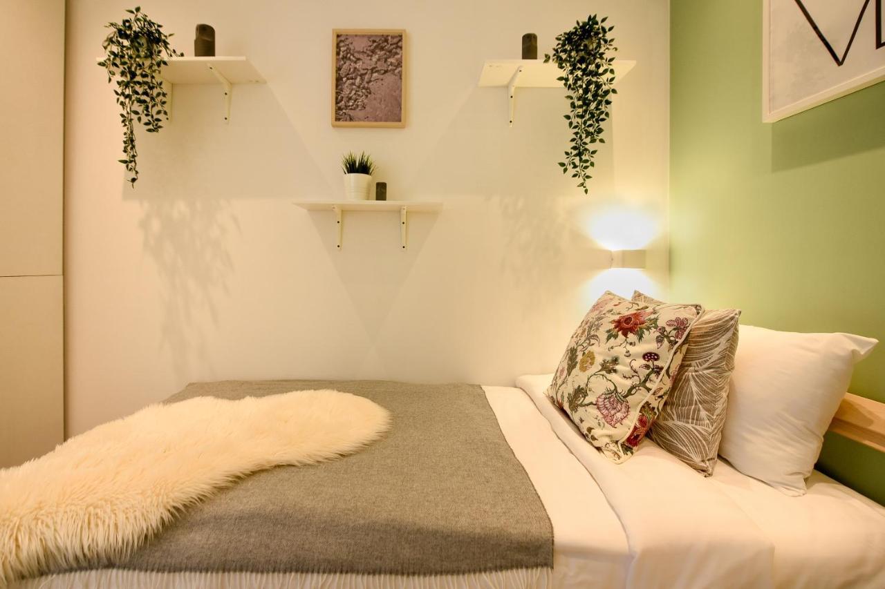 Spacious 1Br In The City Center - Amazing For Extended Stays Bucareste Exterior foto